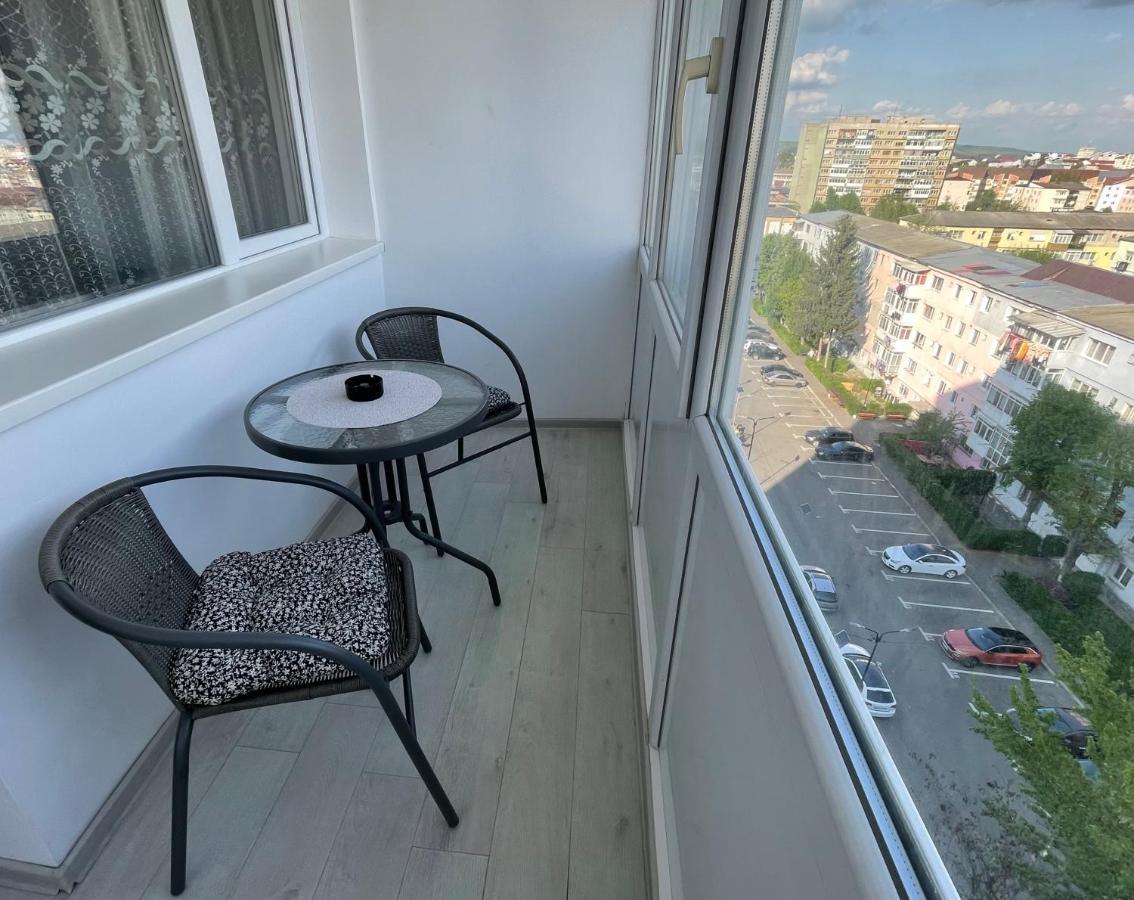 Elite Apartment Targoviste Exterior photo