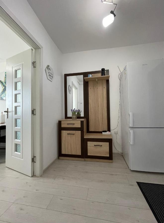 Elite Apartment Targoviste Exterior photo